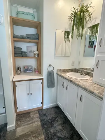 $229,995 | 130 Stephen Drive, Stonington, CT 06378