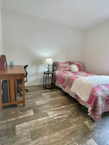 $229,995 | 130 Stephen Drive, Stonington, CT 06378