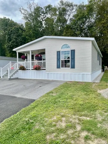 $229,995 | 130 Stephen Drive, Stonington, CT 06378