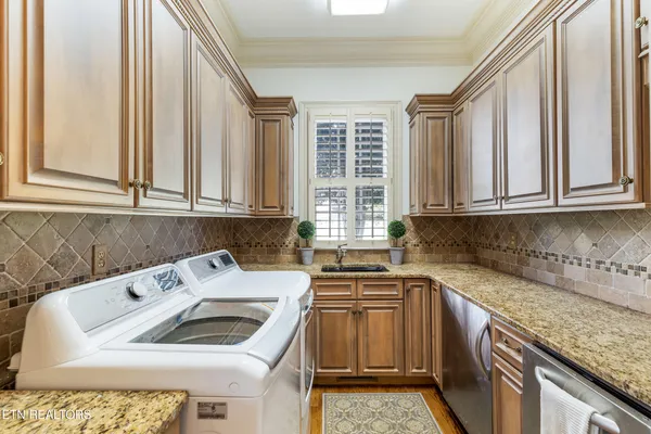 $1,160,000 | 805 Prince George Parish Drive, Knoxville, TN 37934