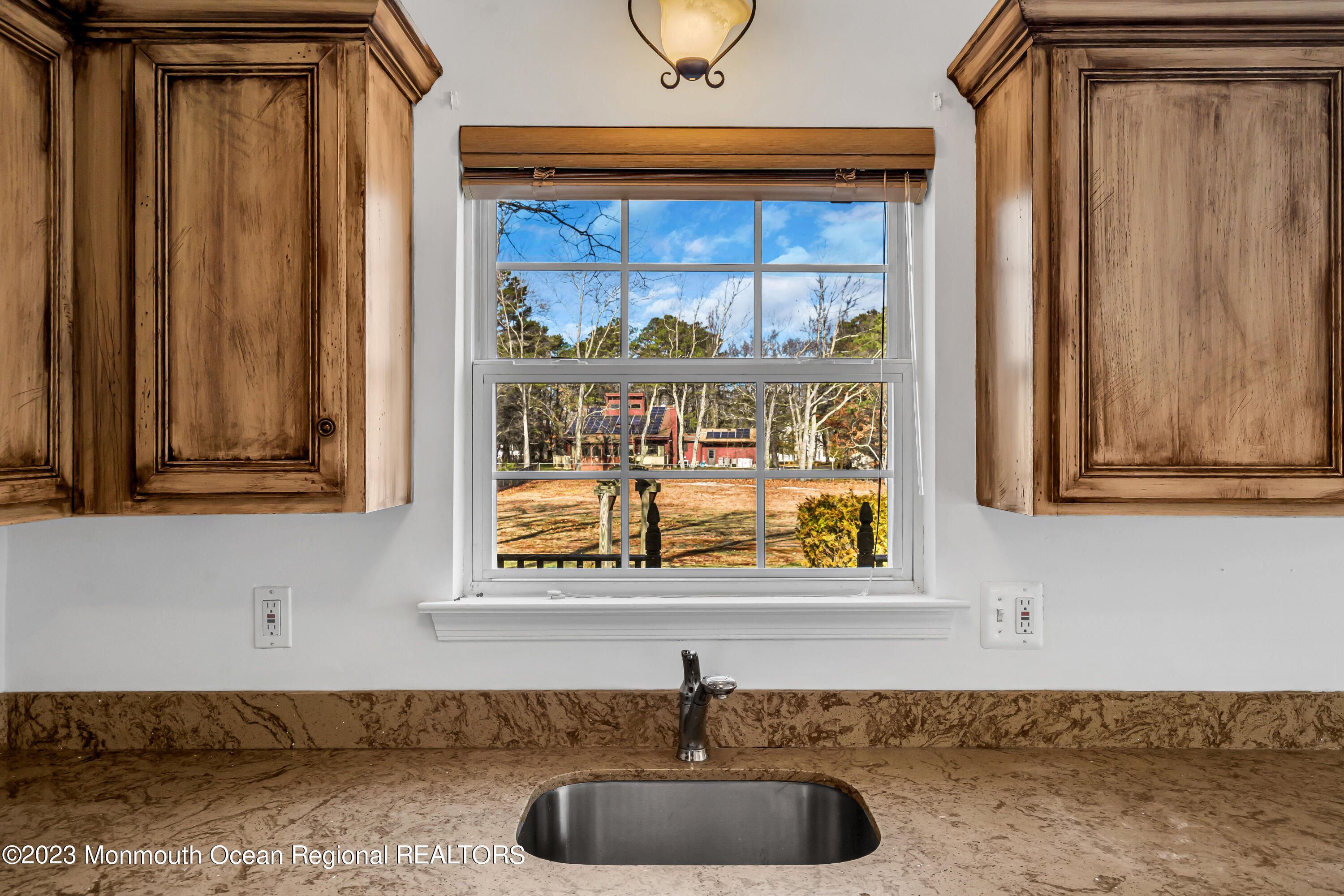 796 Harmony Road Jackson, NJ 08527 - Photo 11 of 22 a room with painting and a table