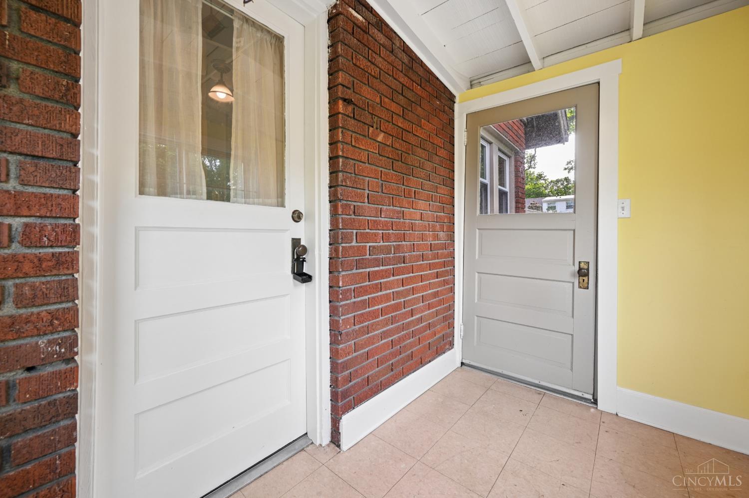 4281 Boomer Road Cincinnati, OH 45247 - Photo 27 of 42 Gallery Image 27