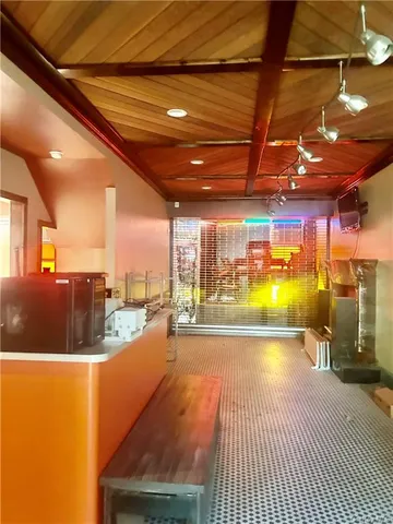 $1,200,000 | 269-267 City Island Avenue | City Island