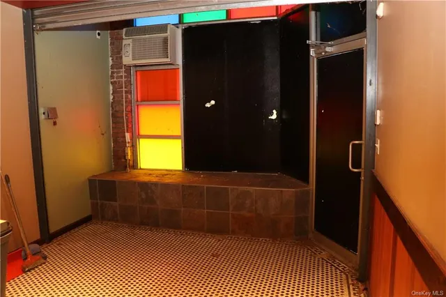 $1,200,000 | 269-267 City Island Avenue | City Island