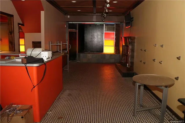 $1,200,000 | 269-267 City Island Avenue | City Island