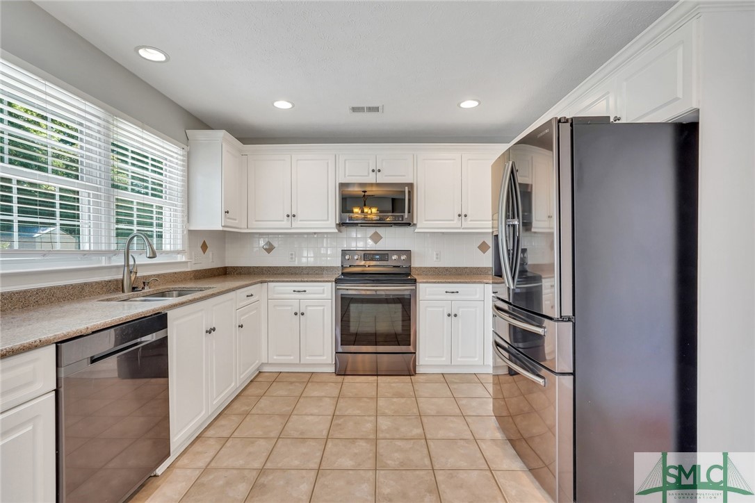 118 Steeplechase Road Savannah, GA 31405 - Photo 14 of 37