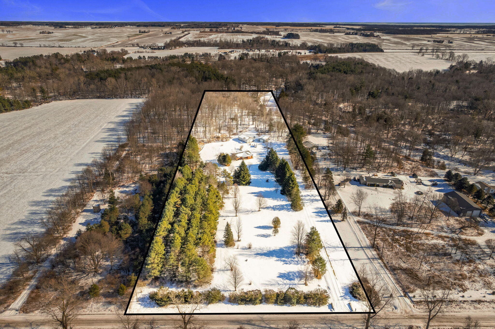 3665 Black River Road Croswell, MI 48422 - Photo 19 of 41 Aerial with boundry lines