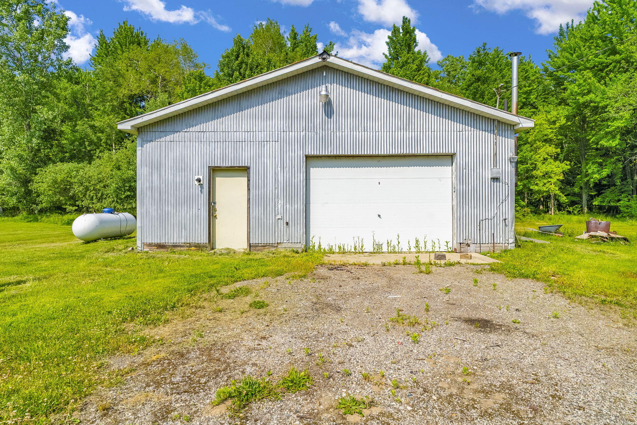 Shop barn