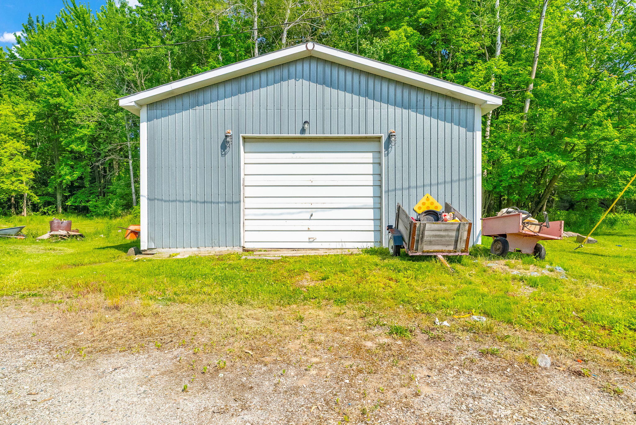Secondary barn