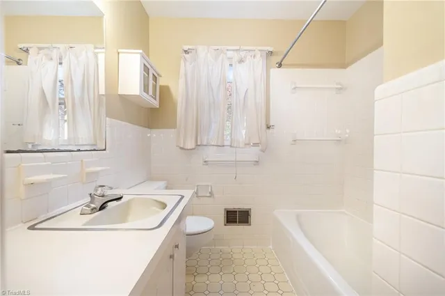 $445,000 | 1210 Jefferson Road, Greensboro, NC 27410