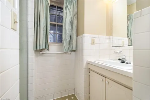 $445,000 | 1210 Jefferson Road, Greensboro, NC 27410