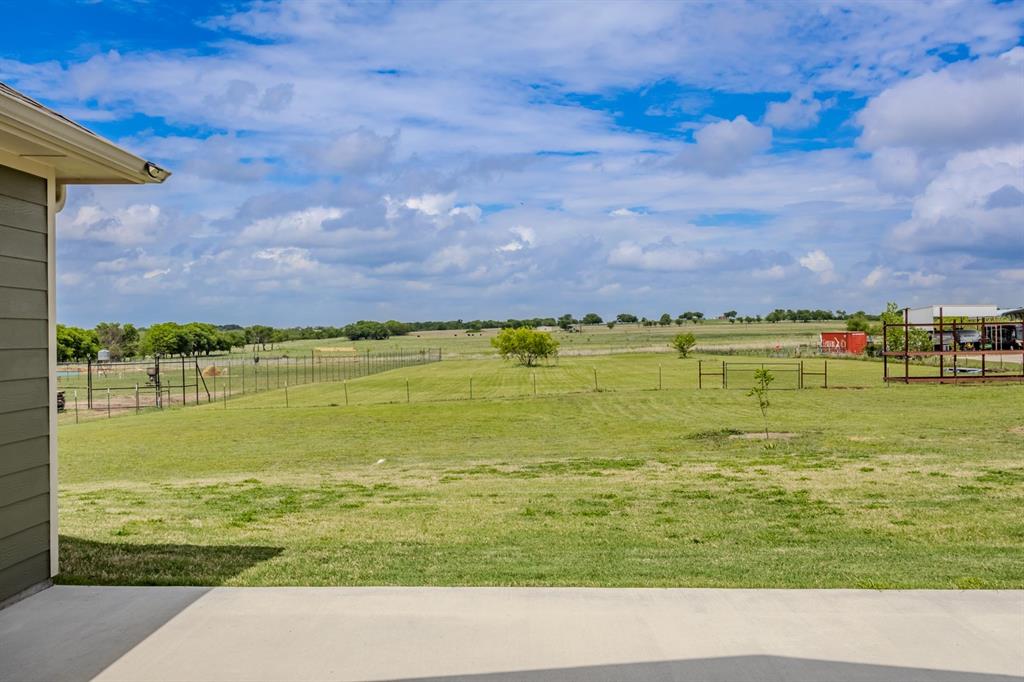 14910 Old Stoney Road Ponder, TX 76259 - Photo 33 of 36 a view of an ocean