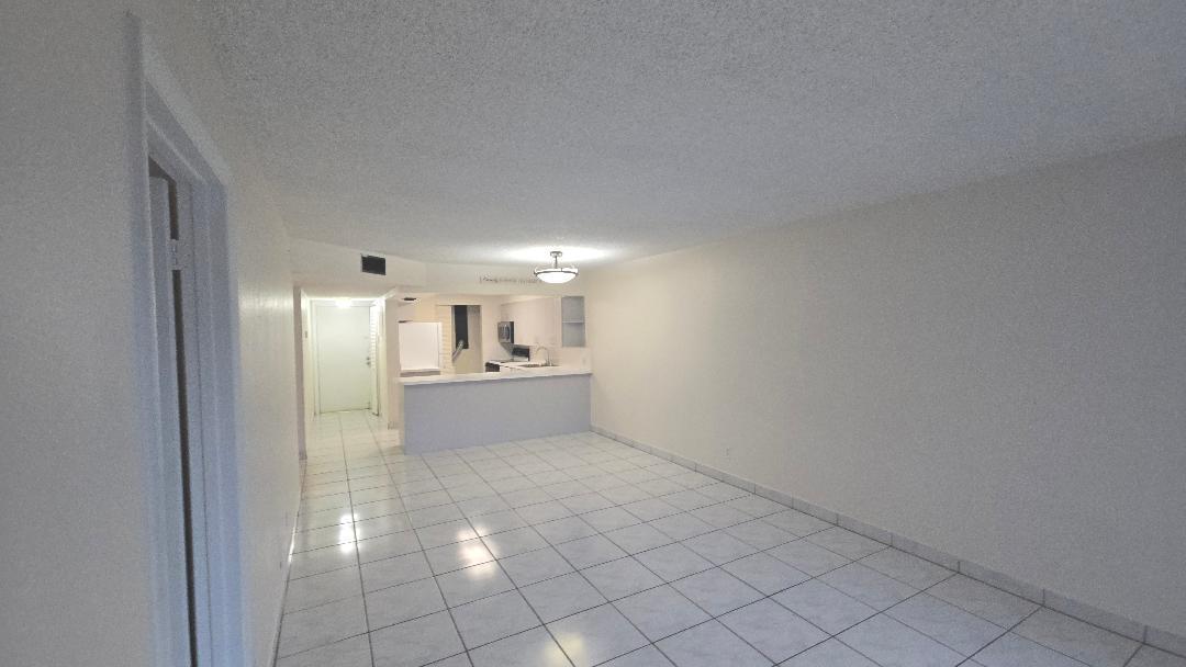 8040 North Colony Circle, Unit 102 Tamarac, FL 33321 - Photo 4 of 17