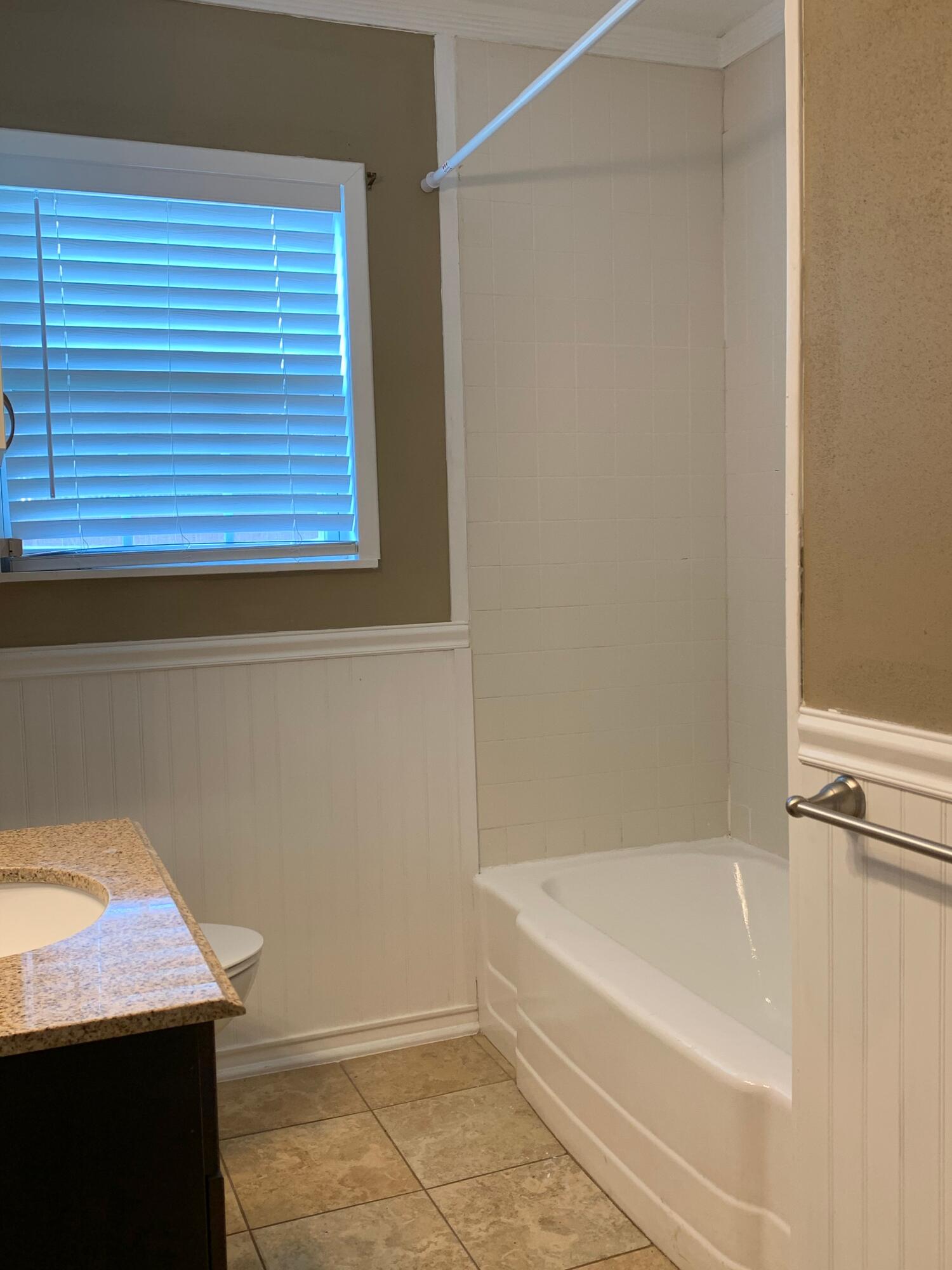 2703 30th Street Lubbock, TX 79410 - Photo 9 of 13 9