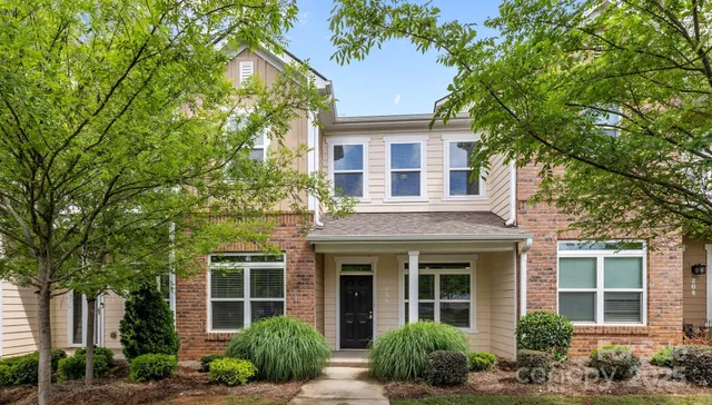 $339,000 | 206 Overstone Court, Fort Mill, SC 29715