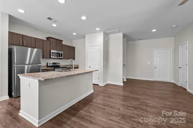 $339,000 | 206 Overstone Court, Fort Mill, SC 29715