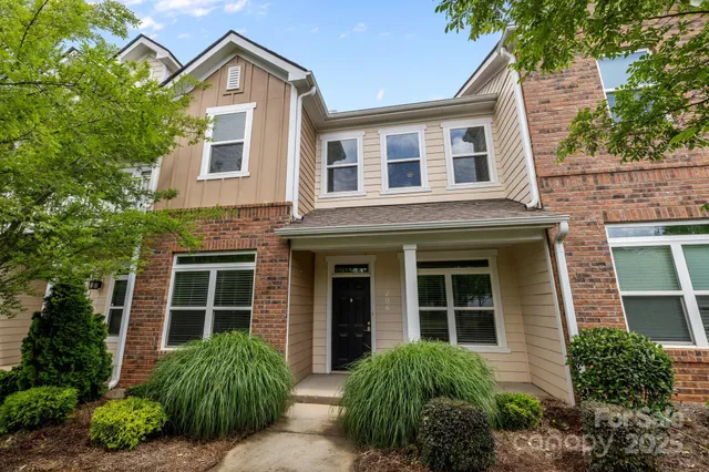 $339,000 | 206 Overstone Court, Fort Mill, SC 29715