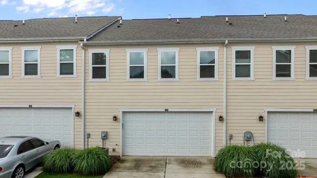 $339,000 | 206 Overstone Court, Fort Mill, SC 29715