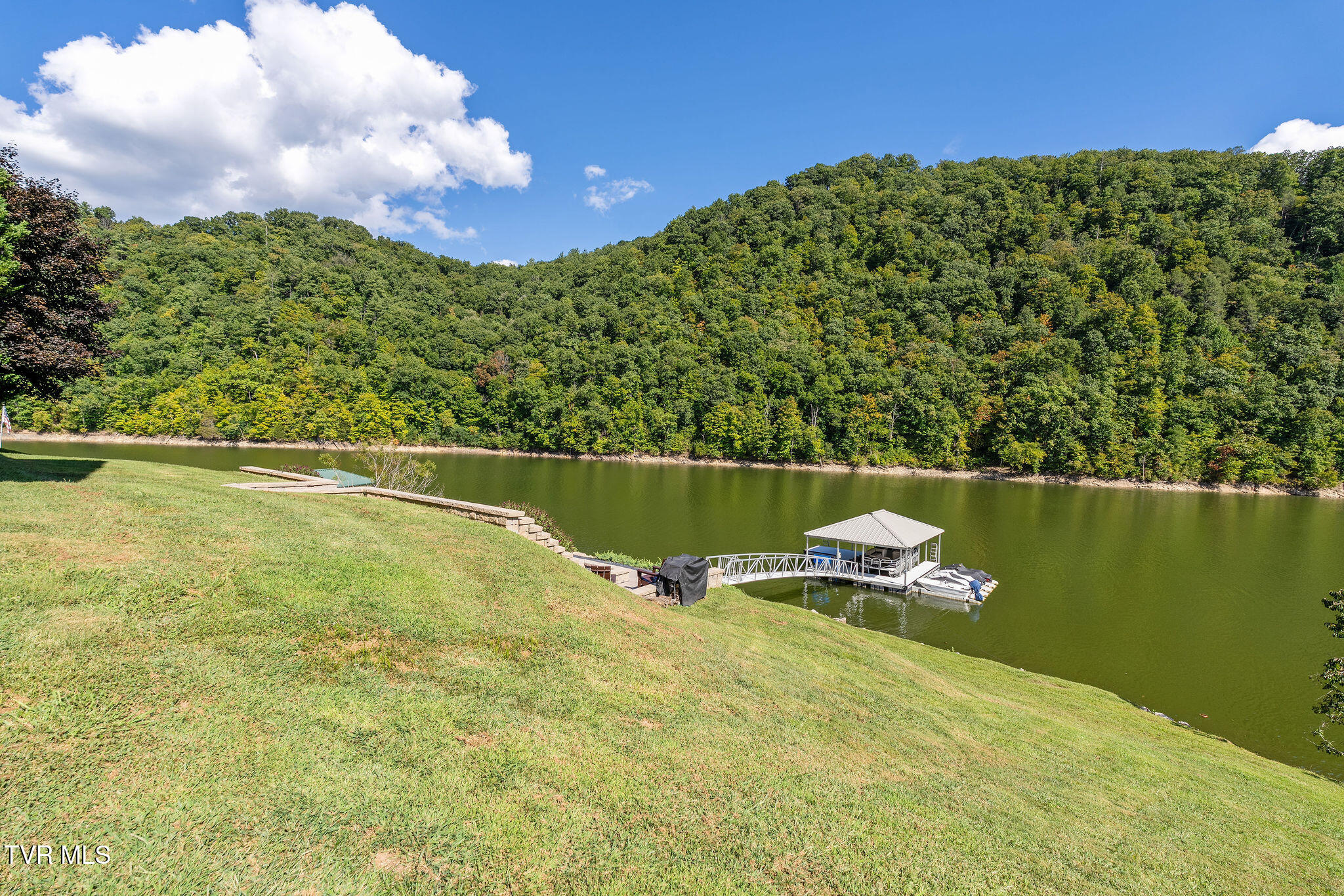 285 Cable Hollow Road Butler, TN 37640 - Photo 105 of 129 DSC06797