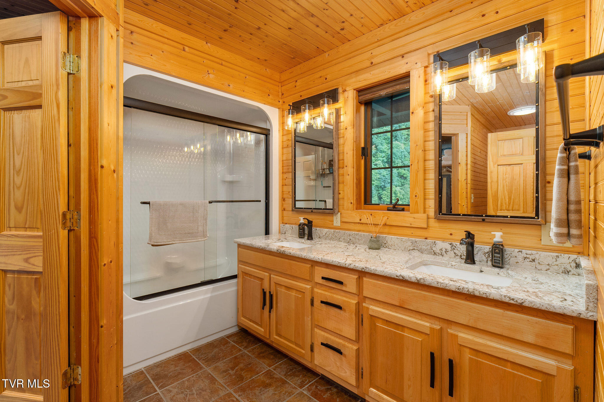 285 Cable Hollow Road Butler, TN 37640 - Photo 38 of 129 DSC07154