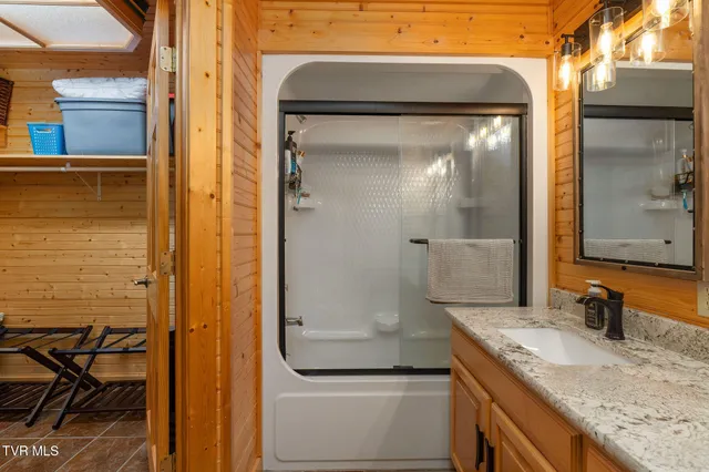 $2,500,000 | 285 Cable Hollow Road, Butler, TN 37640