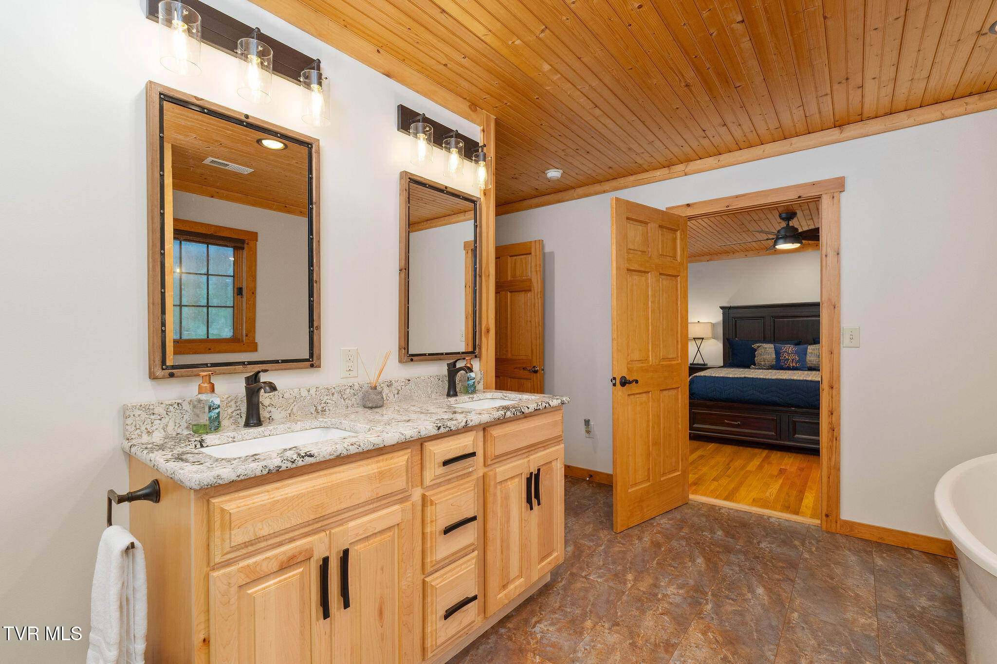 285 Cable Hollow Road Butler, TN 37640 - Photo 46 of 129 DSC07192