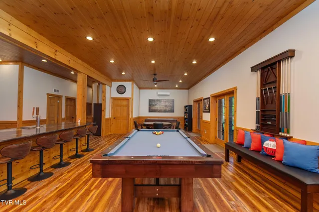 $2,500,000 | 285 Cable Hollow Road, Butler, TN 37640