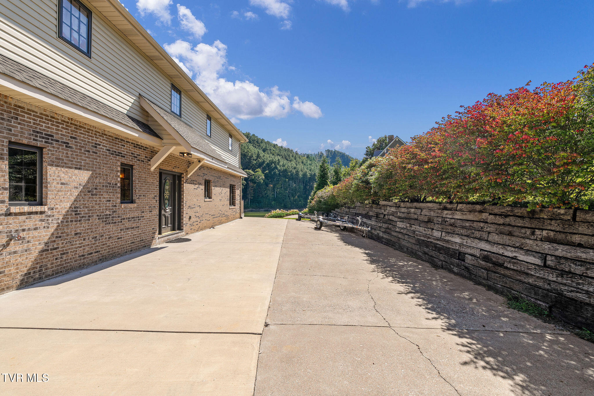 285 Cable Hollow Road Butler, TN 37640 - Photo 84 of 129 DSC06792