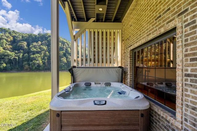 $2,500,000 | 285 Cable Hollow Road, Butler, TN 37640