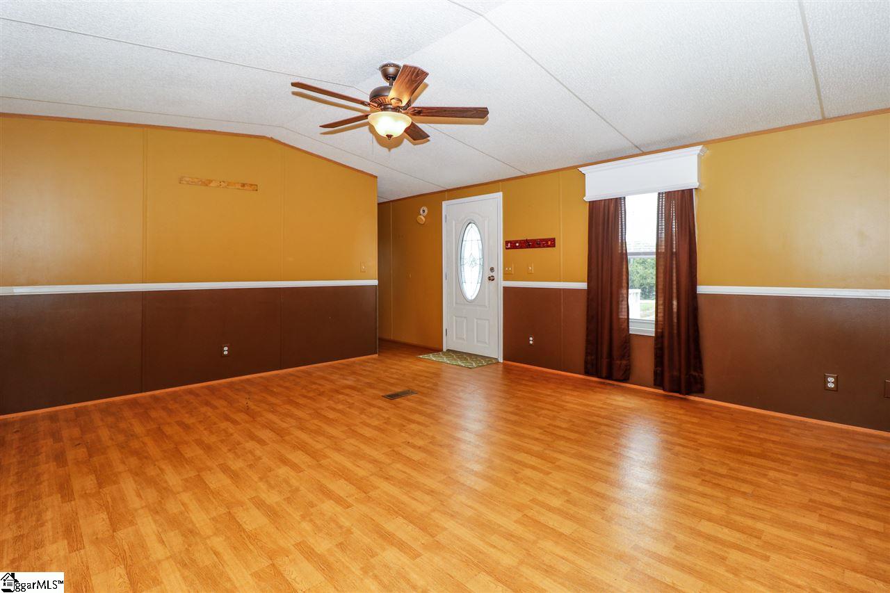 1159 Chapman Road Fountain Inn, SC 29644 - Photo 2 of 19