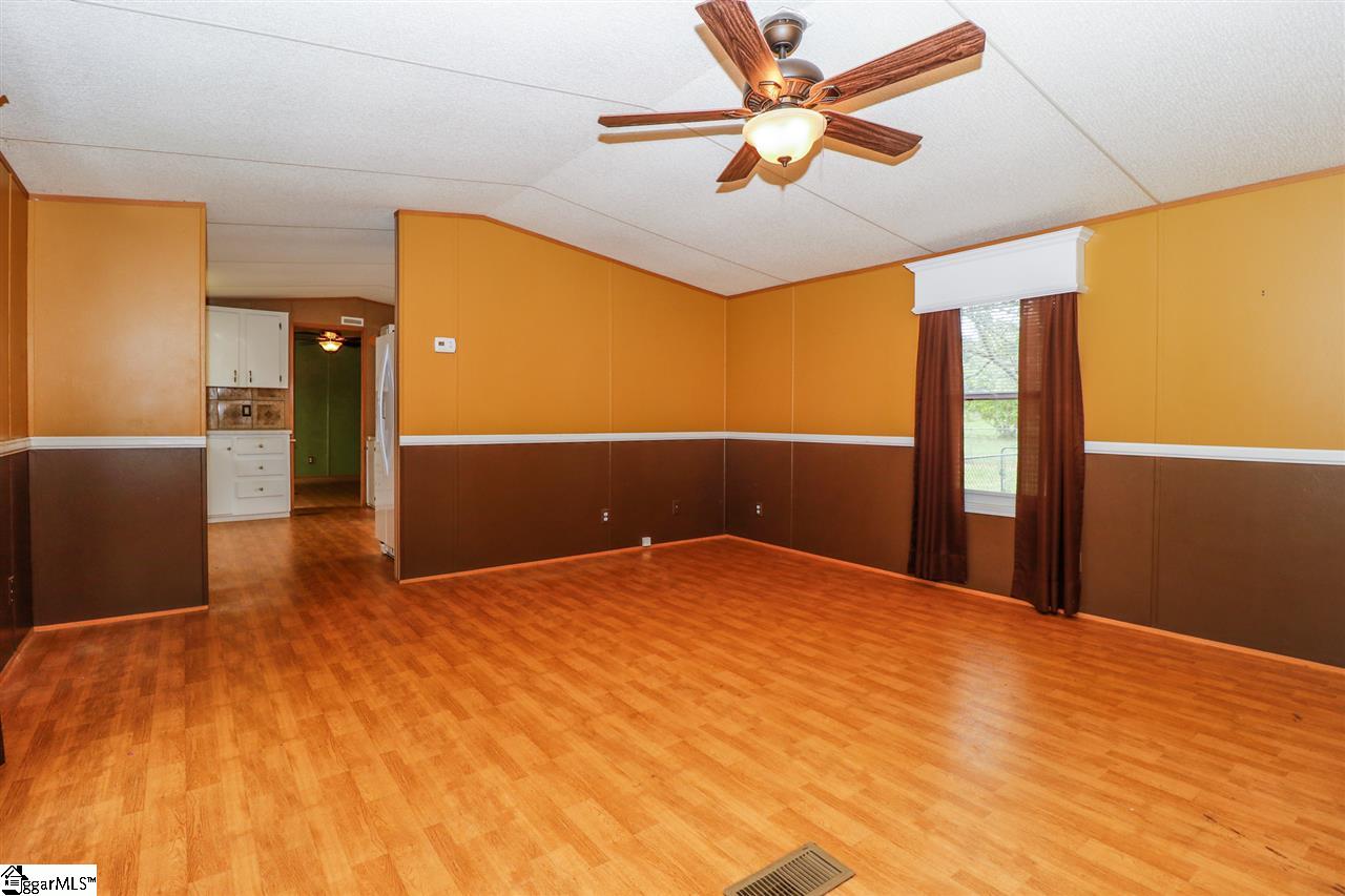 1159 Chapman Road Fountain Inn, SC 29644 - Photo 4 of 19