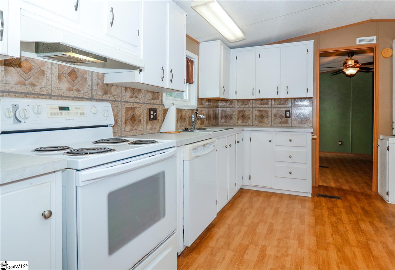 1159 Chapman Road Fountain Inn, SC 29644 - Photo 8 of 19