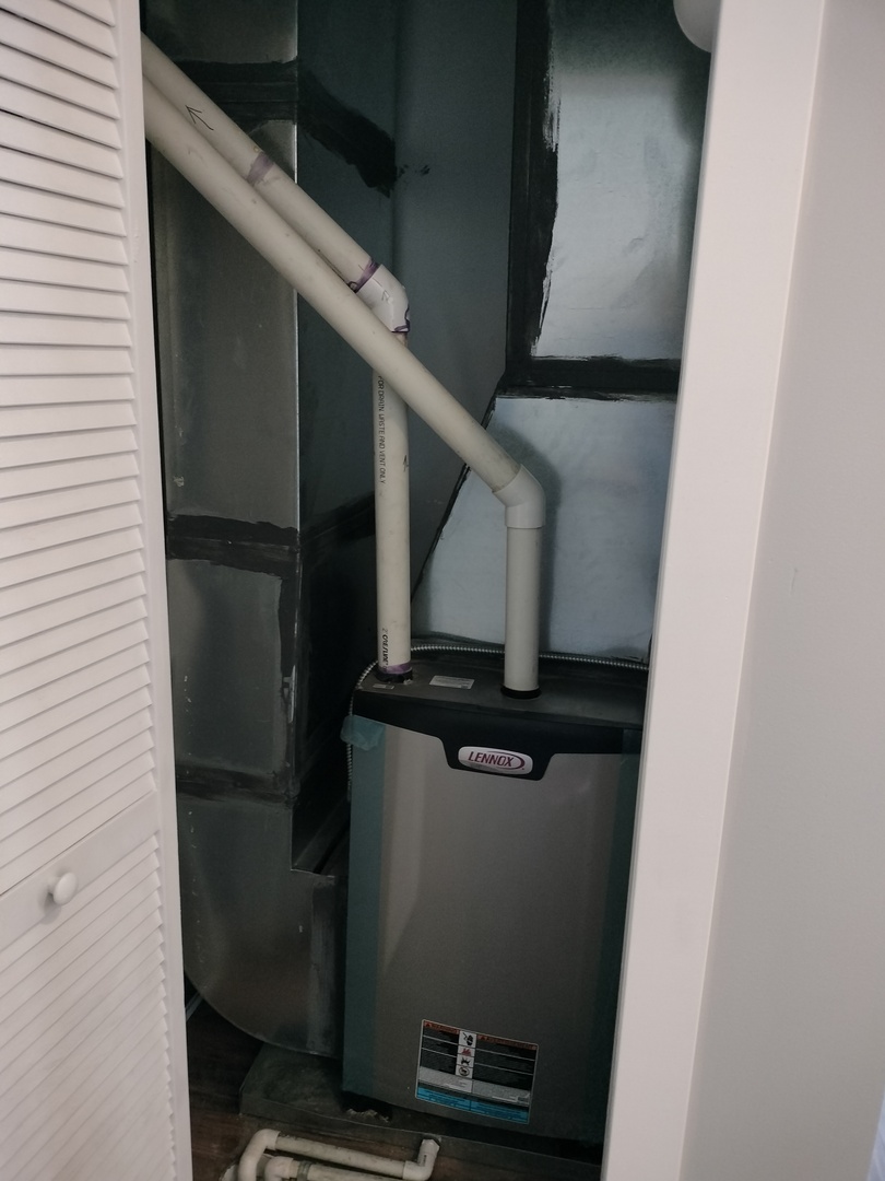 1943 West 48th Street, Unit 2 Chicago, IL 60609 - Photo 6 of 30 a view of washer and dryer