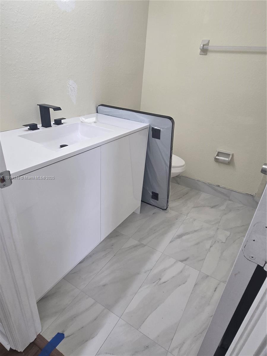 2524 Southeast 16th Road, Unit 203 Homestead, FL 33035 - Photo 6 of 11