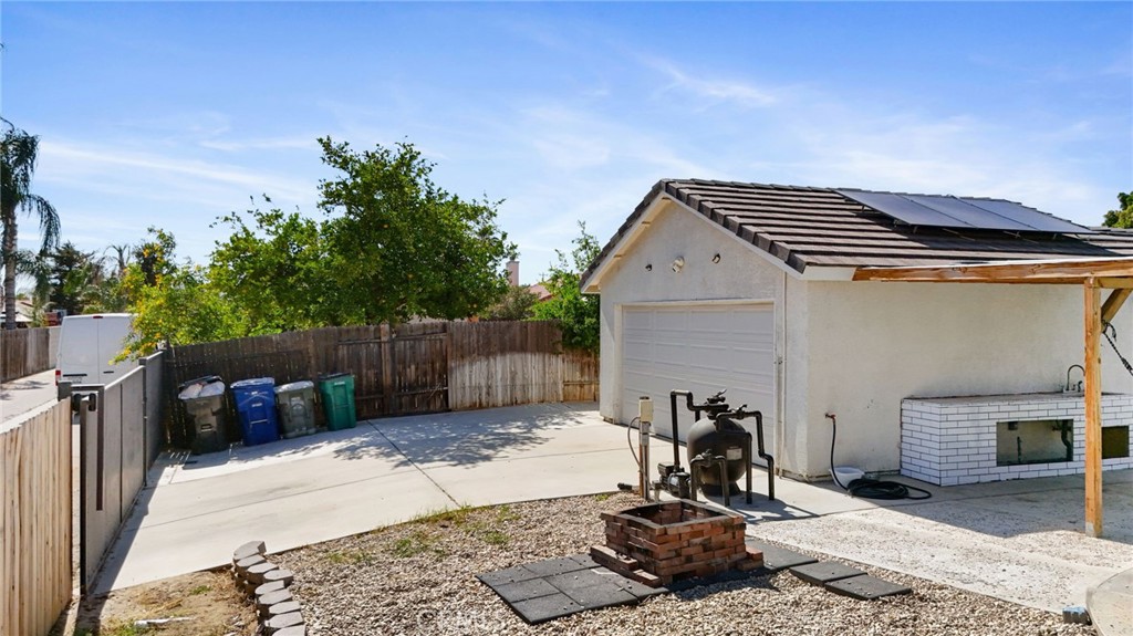 11719 Hageman Road Bakersfield, CA 93312 - Photo 7 of 40