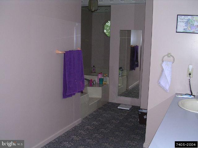 71 Boxwood Road Manchester, PA 17345 - Photo 5 of 8 Gallery Image 5
