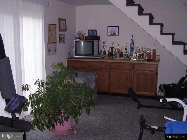 71 Boxwood Road Manchester, PA 17345 - Photo 7 of 8 Gallery Image 7