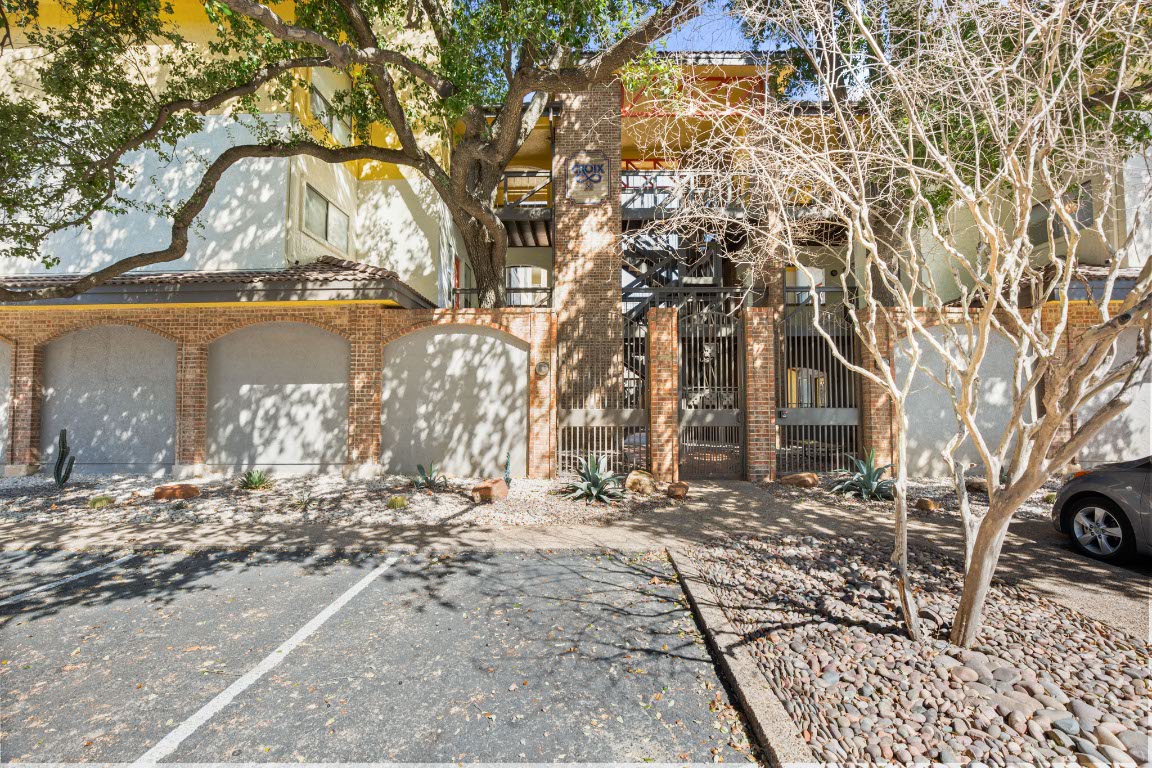 806 West 24th Street, Unit 236 Austin, TX 78705 - Photo 14 of 15 a view of a house with a snow