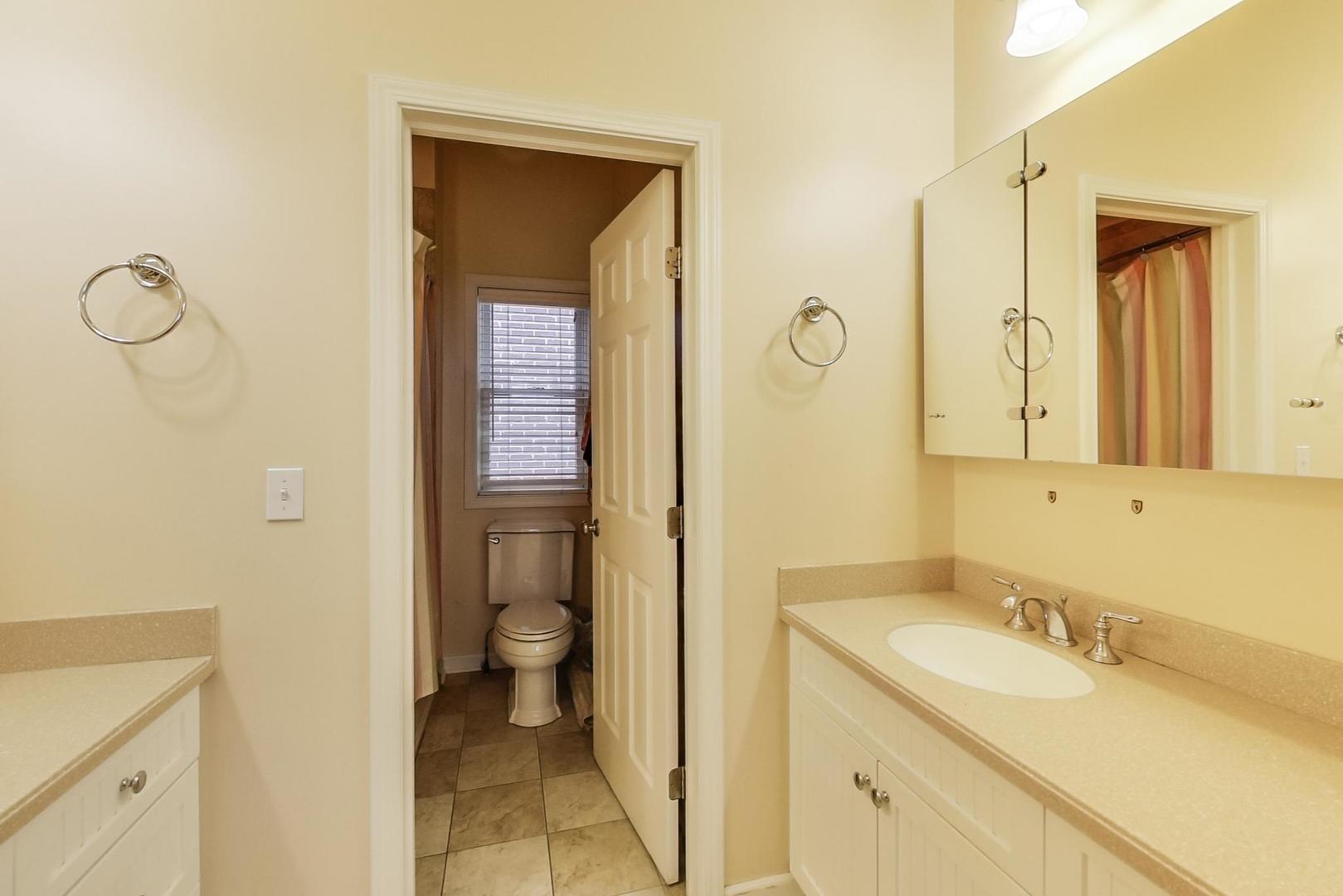 919 West Wolfram Street Chicago, IL 60657 - Photo 15 of 33