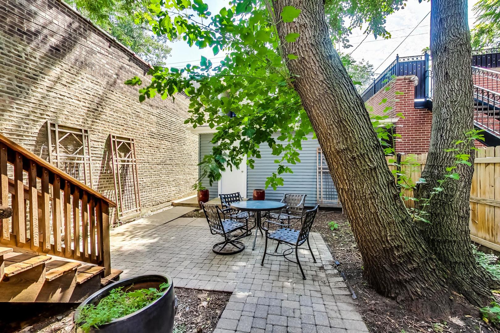 919 West Wolfram Street Chicago, IL 60657 - Photo 29 of 33