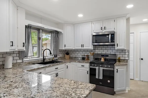 $3,000 | 1424 Vista Lane Southwest, Willmar, MN 56201