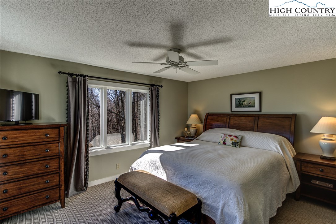 151 Knob Road, Unit 10 Blowing Rock, NC 28605 - Photo 17 of 35 Gallery Image 17