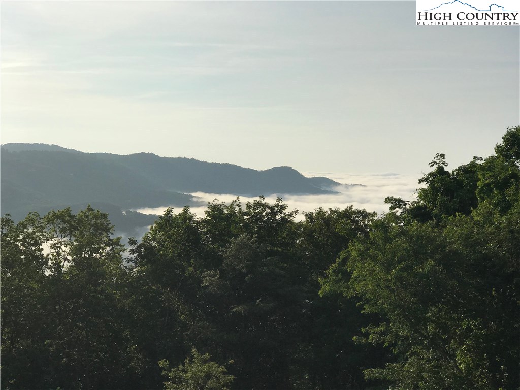 151 Knob Road, Unit 10 Blowing Rock, NC 28605 - Photo 34 of 35 Gallery Image 34