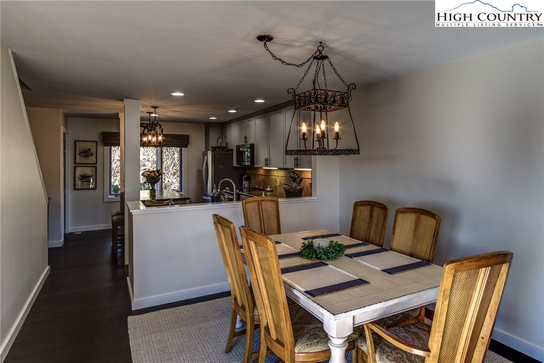 151 Knob Road, Unit 10 Blowing Rock, NC 28605 - Photo 8 of 35 Gallery Image 8