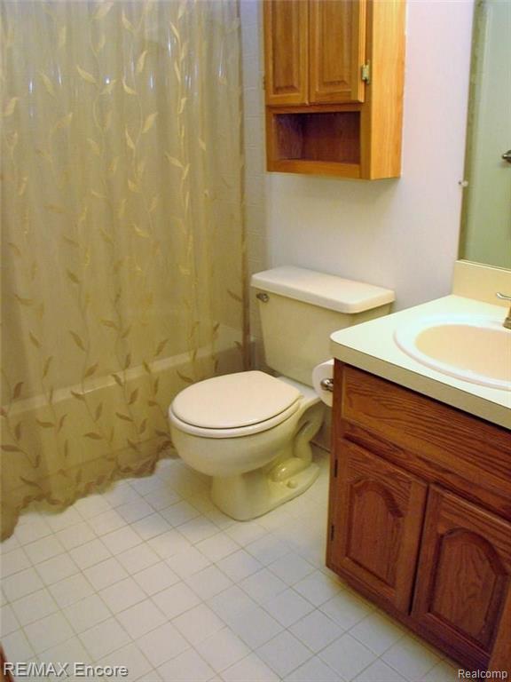 2387 Rochelle Park Drive Rochester Hills, MI 48309 - Photo 24 of 30