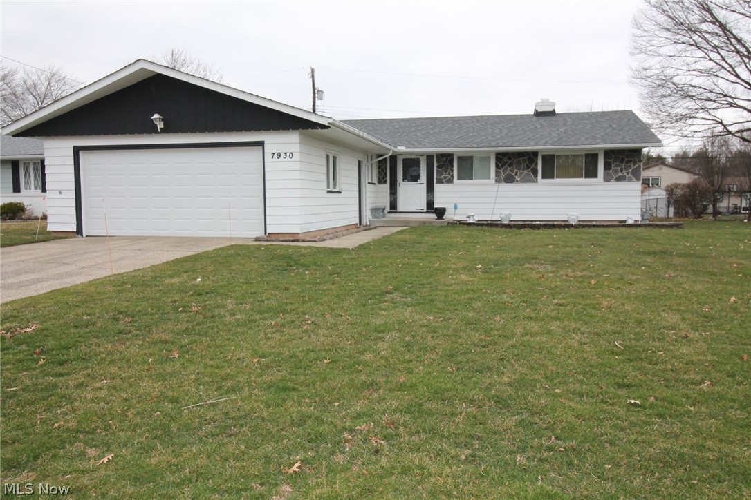 WELCOME TO 7930 ROYAL RIDGE DR IN PARMA