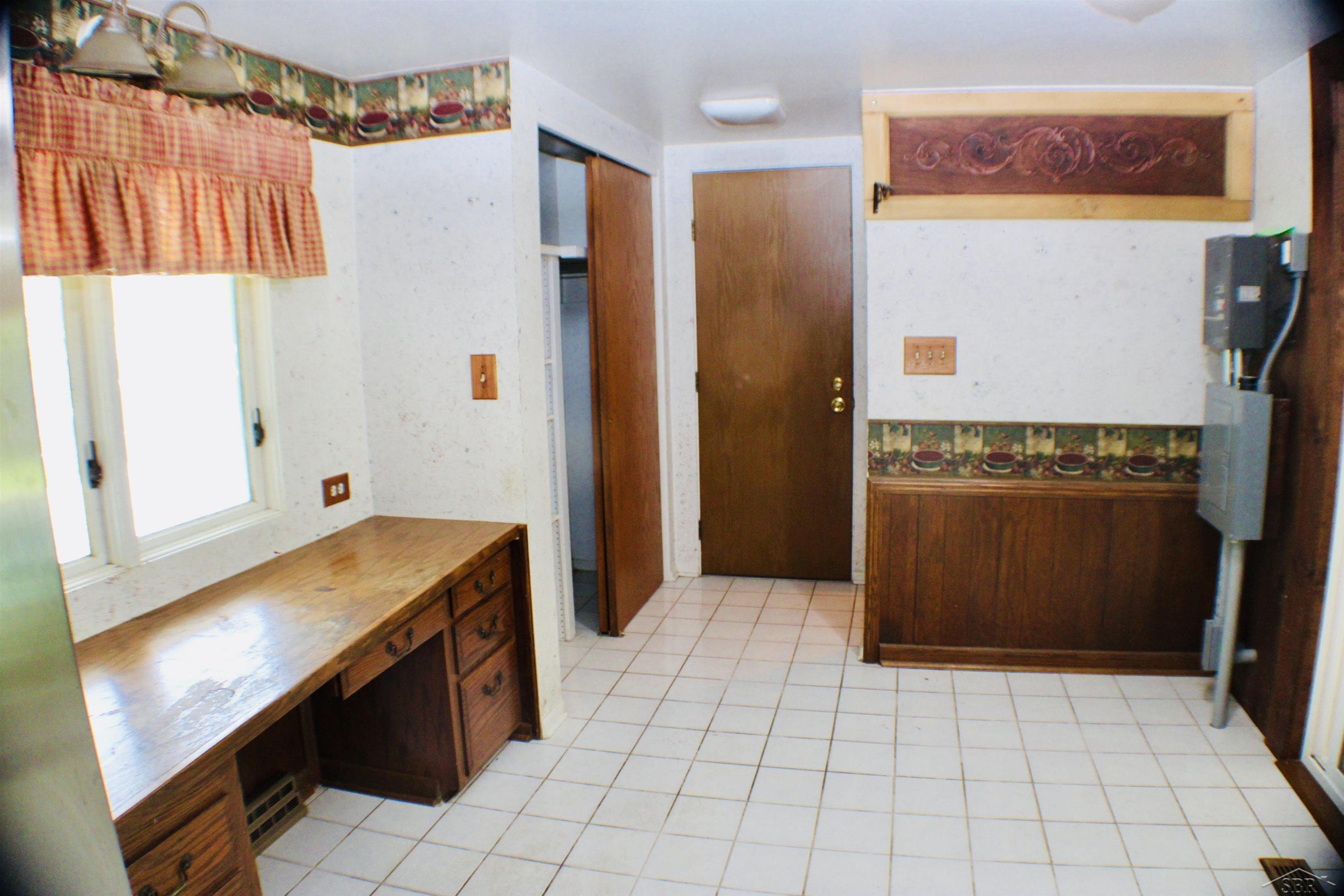 7049 Midland Road Freeland, MI 48623 - Photo 12 of 45