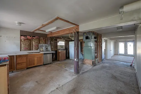 a view of a storage & utility room