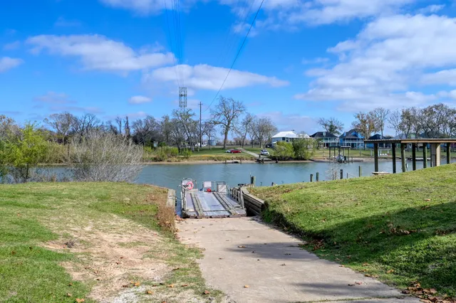 a view of a lake with houses