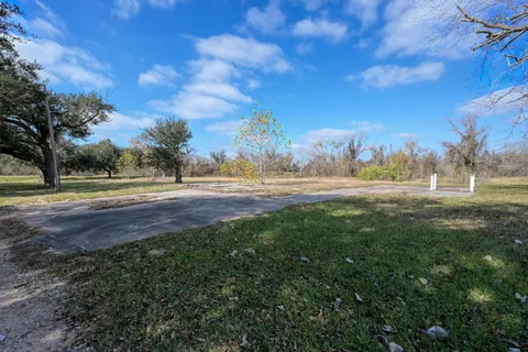 $174,900 | 596 Exotic Isle Street, Bay City, TX 77414